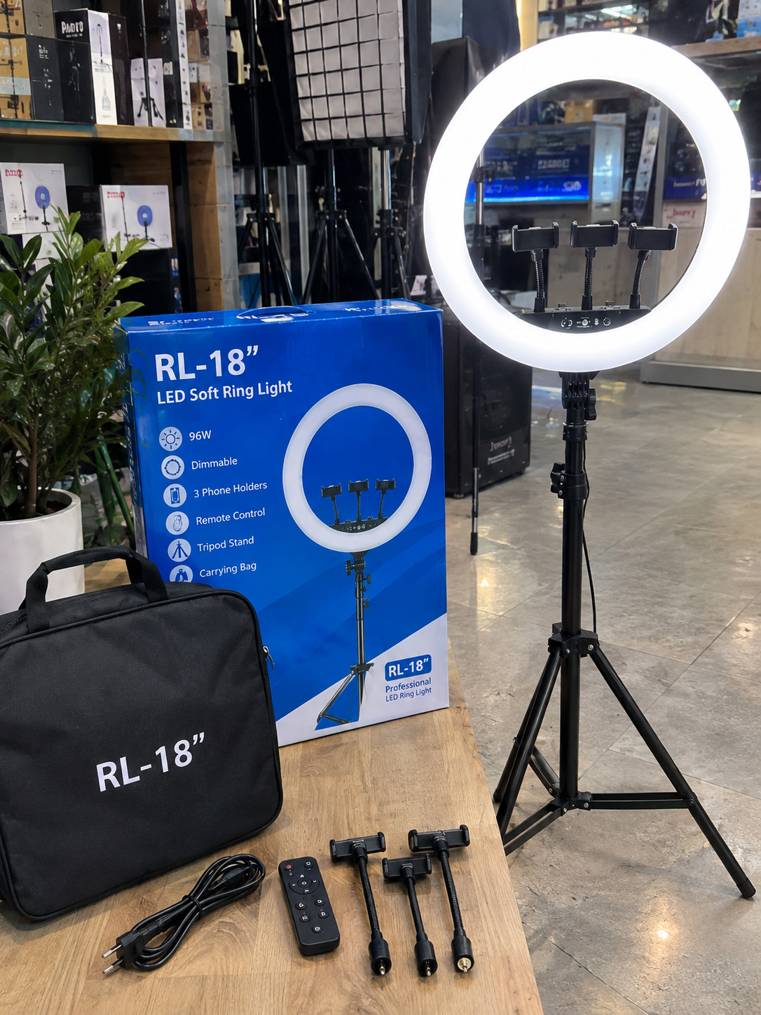 رینگ لایت RL-18 اورجینال ۹۶ وات + پایه ایستاده + ریموت + کیف حمل